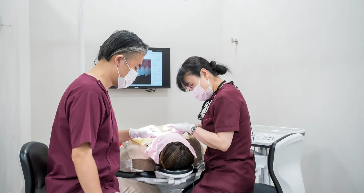 一次治療(インプラント埋入)